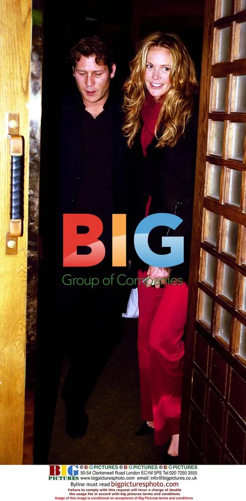 Elle Macpherson Leaving The Ivy Restaurant