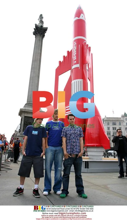 Boy Band BUSTED with Thunderbird 3 Rocket