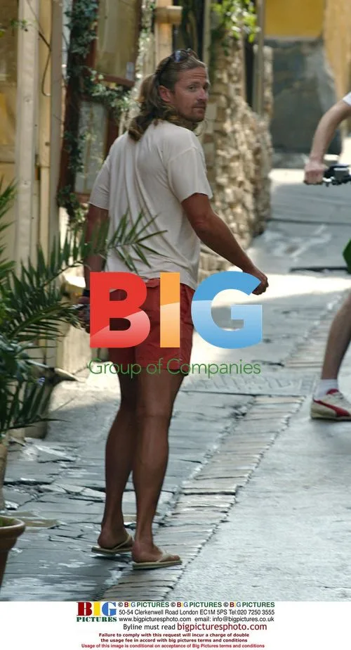 Agathe De La Fontaine Seen with Mystery Man