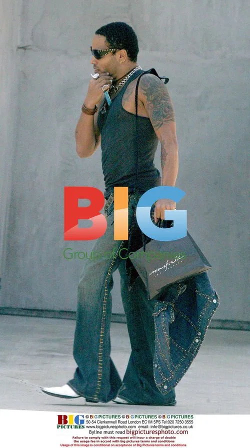 Lenny Kravitz Shopping in Beverly Hills