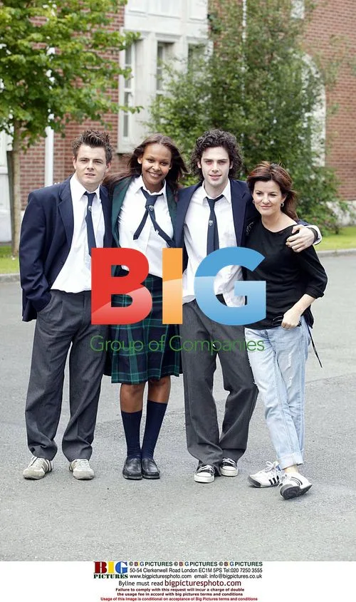 Pop Star Sam Mumba and Cast of "Boy Eats Girl"