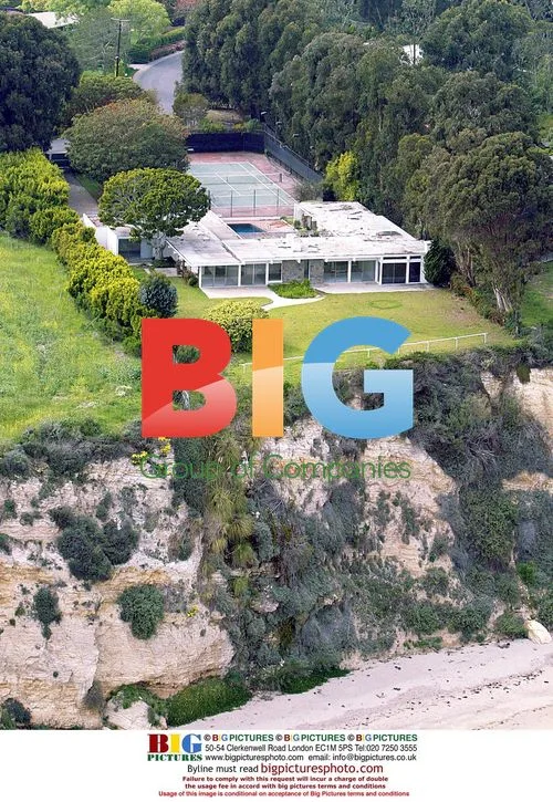 Julia Roberts & Danny Moder's $5M Malibu Home