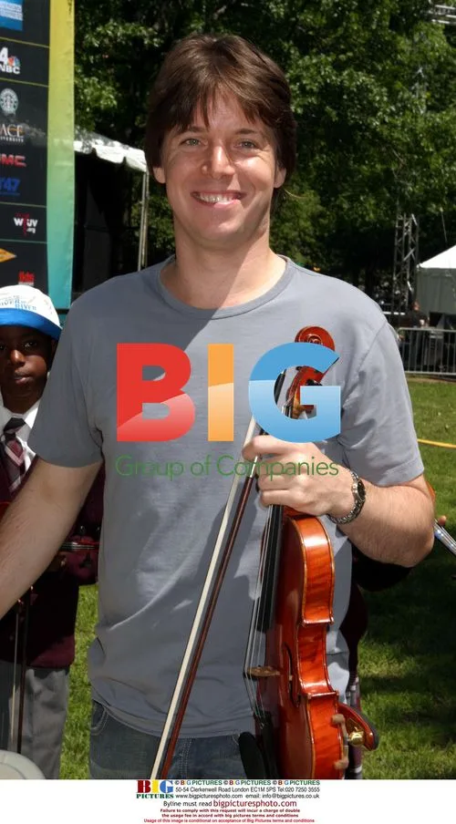 Joshua Bell at River to River Festival 2004