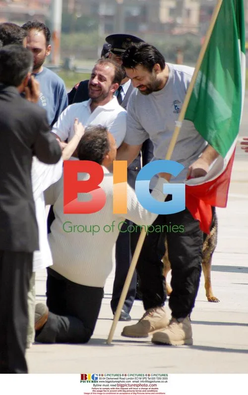Italian Hostages Freed in Iraq Arrive in Italy