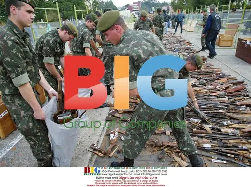 Brazilian Army Destroys 3000 Weapons