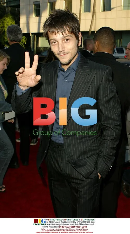 Diego Luna at "The Terminal" Premiere