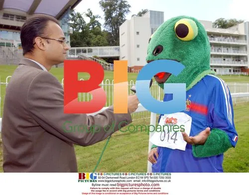 Nuts Magazine Euro 2004 Mascot Race