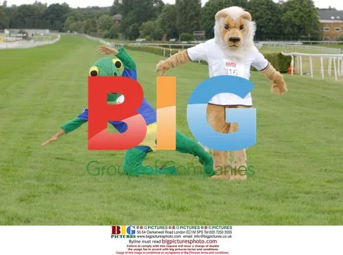 Euro 2004 Mascot Race at Sandown Racecourse