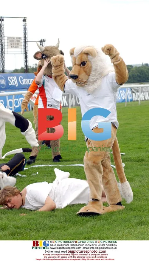 Euro 2004 Mascot Race at Sandown Racecourse