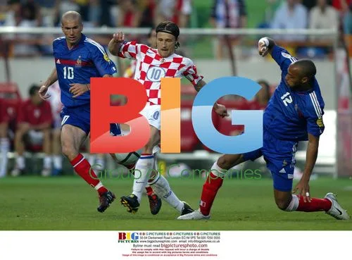 Zidane & Henry: France v Croatia at Euro 2004