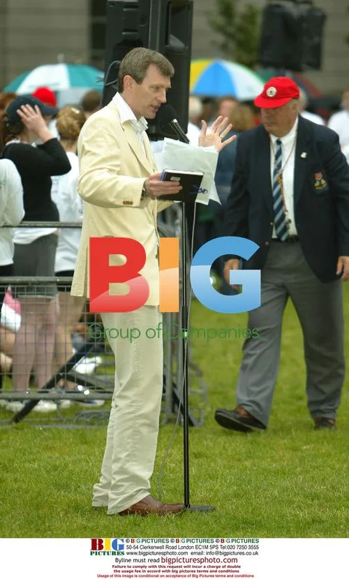 Jeremy Vine Hosts Annual Tug of War