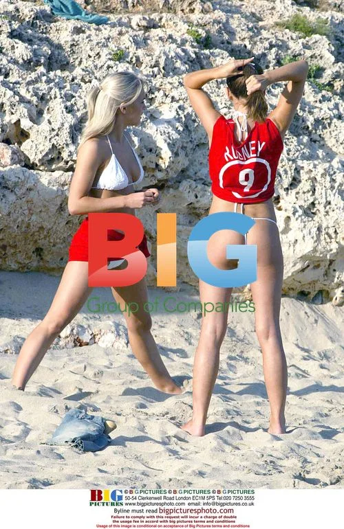 Models Tanya and Kayle on the beach