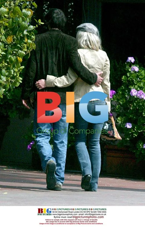Keanu Reeves with new girlfriend