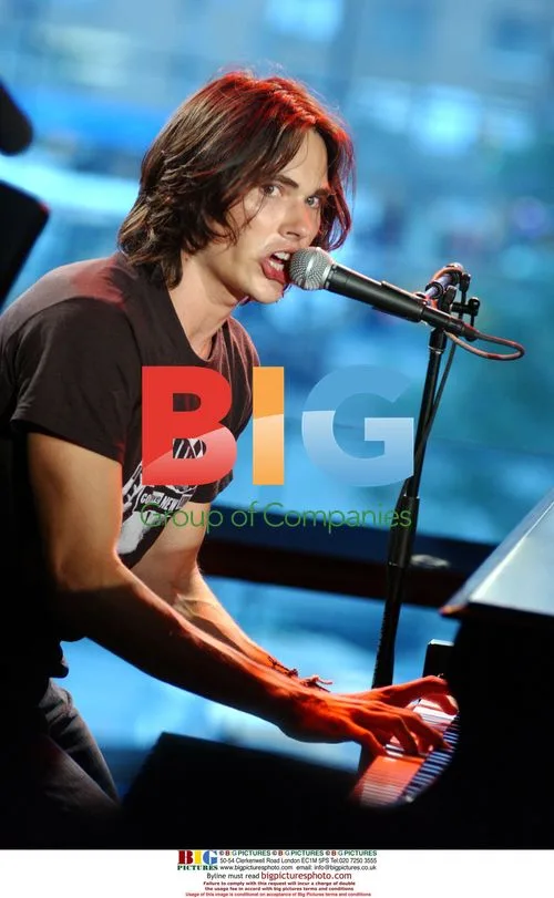 Ben Jelen Performs at AOL Music Summer Concert