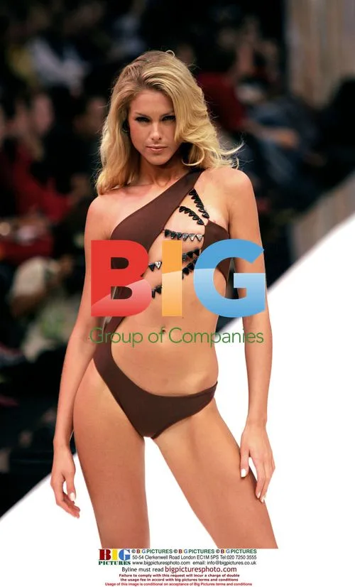 Model Anna Hickman at Fashion Rio