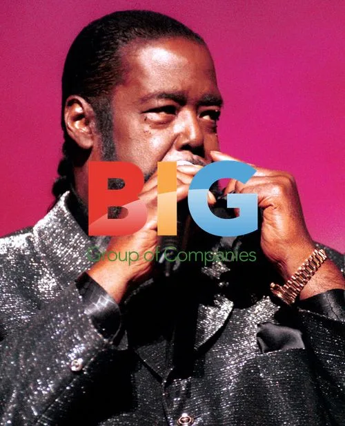 Barry White Performs