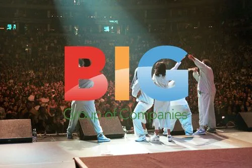 Busta Rhymes Performs