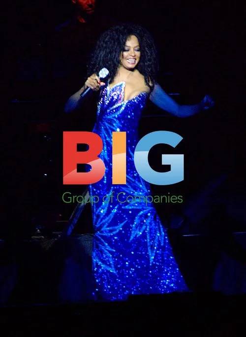 Diana Ross Performs