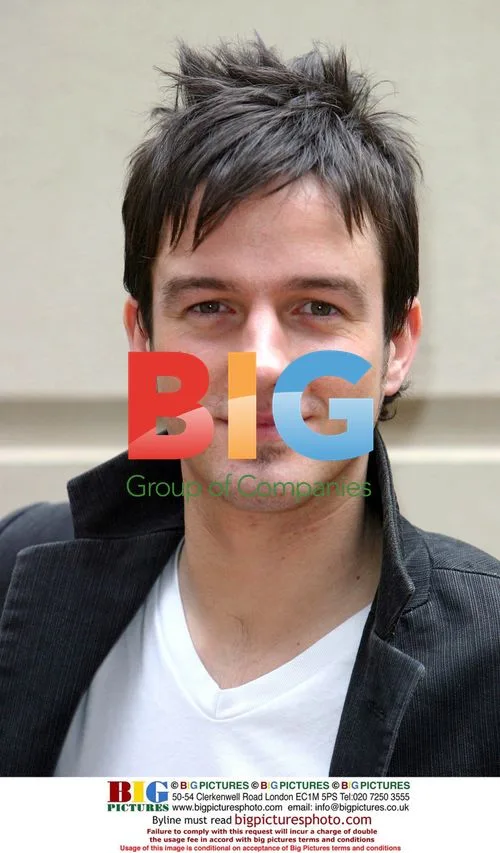 Alistair Griffin Performs Preview of New Single