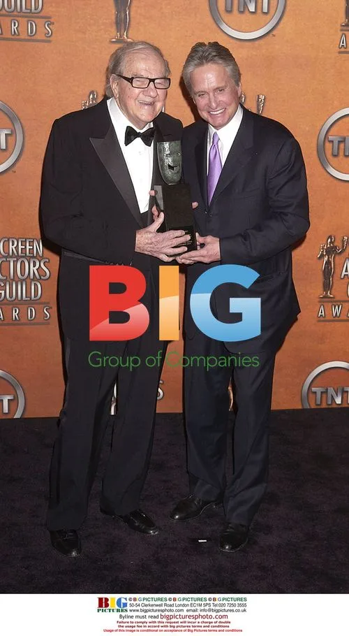 Karl Malden and Michael Douglas at 2004 SAG Awards