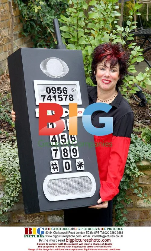 Ruby Wax supports domestic violence campaign