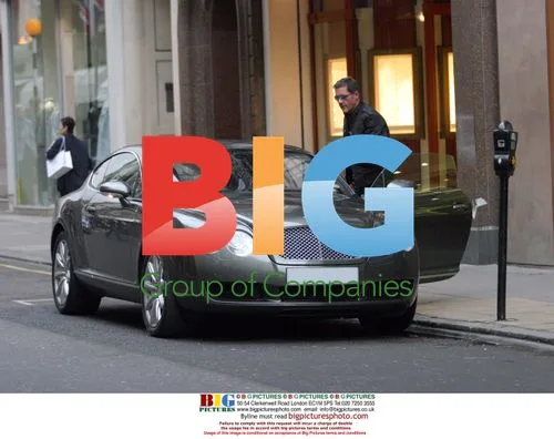 Dale Winton Shopping in Bentley