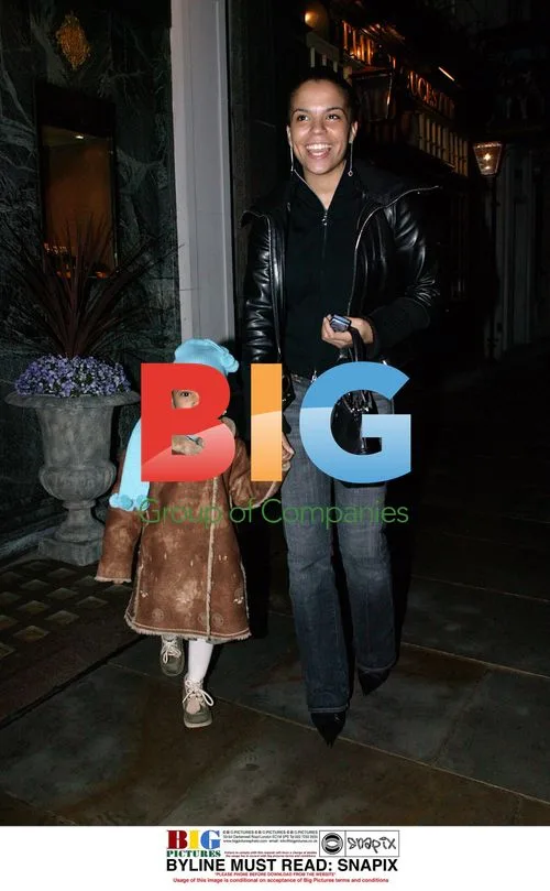 Ms Dynamite Takes Family on Shopping Trip