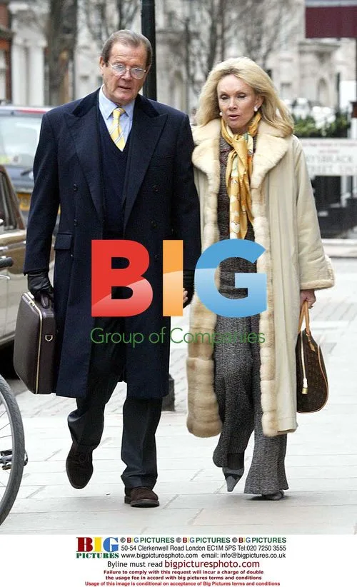 Sir Roger Moore & Wife Out in London