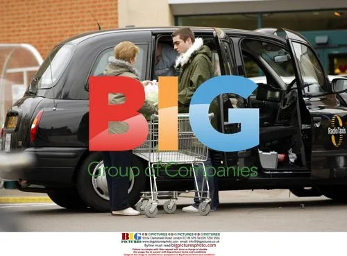 Liam Gallagher and Mum Peggy Seen Shopping in London