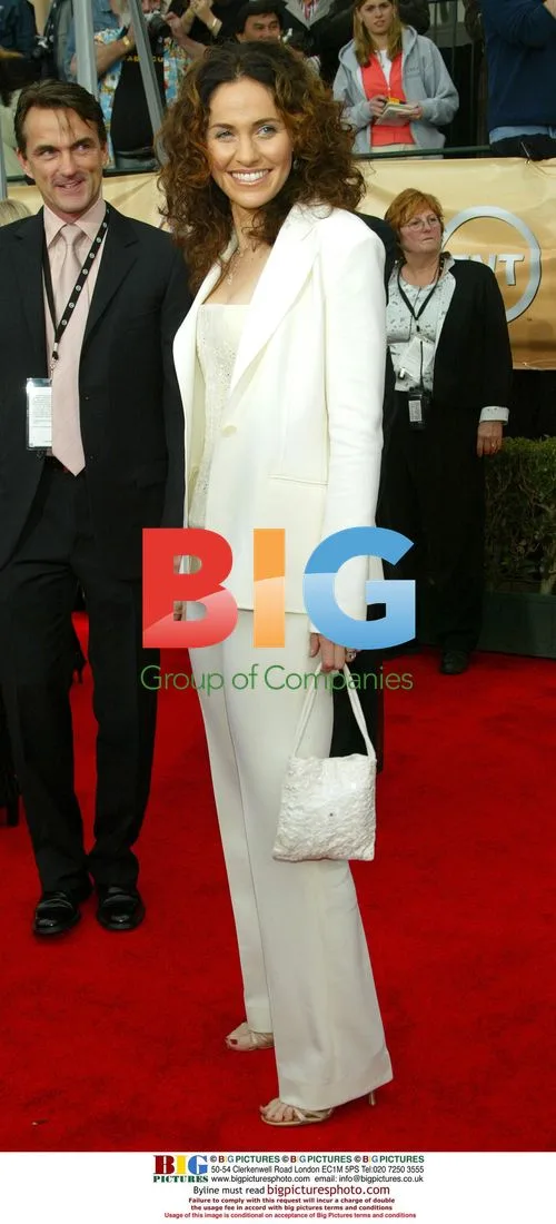 Amy Brenneman at 10th Annual SAG Awards