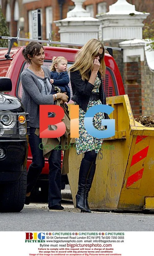 Supermodel Kate Moss Arrives at Friend's Home
