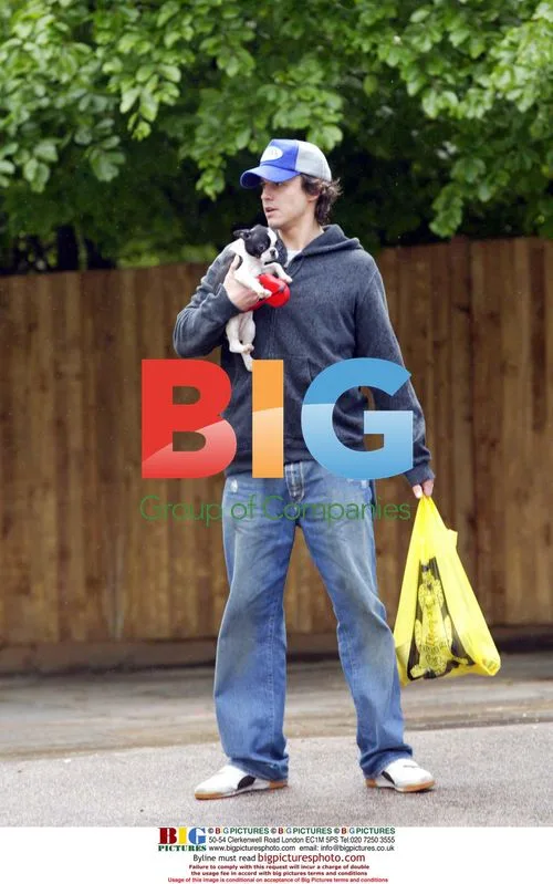 Jermey Edwards Walks Puppy in North London