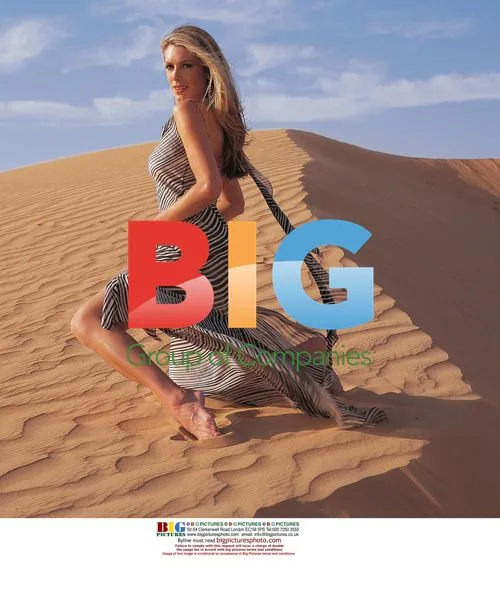 Tara Moss Honeymoon in Dubai
