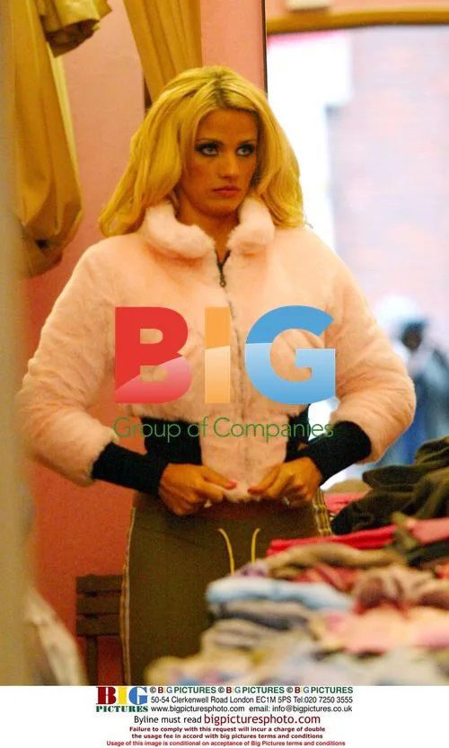 Jordan Goes Shopping in London