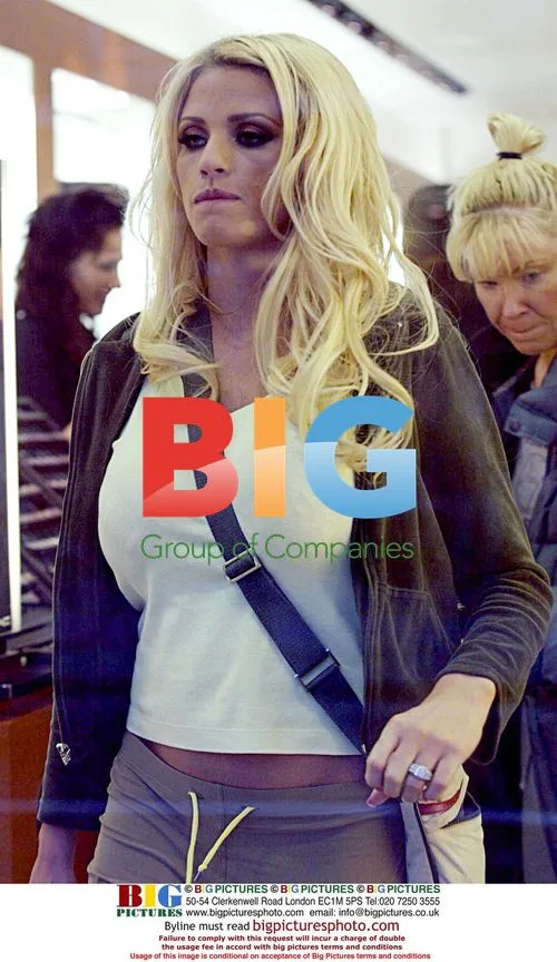 Katie Price Shopping Trip