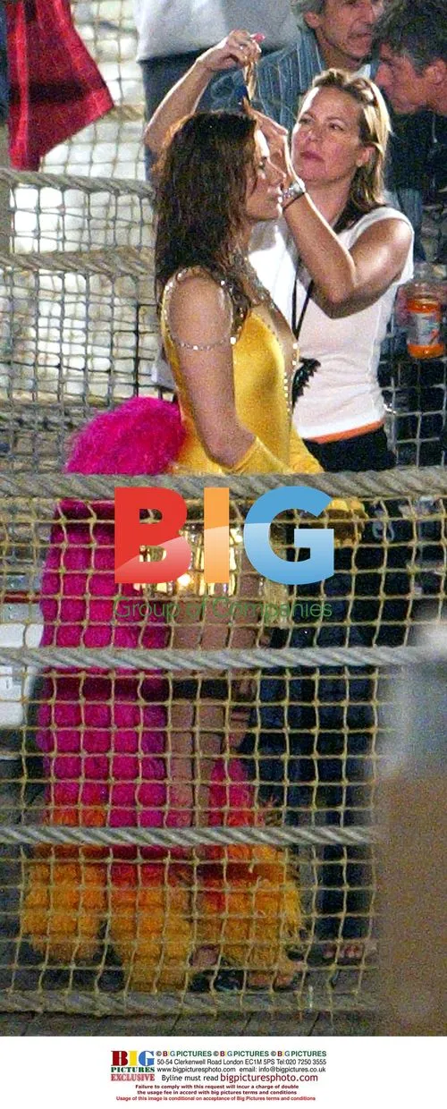 Sandra Bullock filming "Miss Congeniality 2"