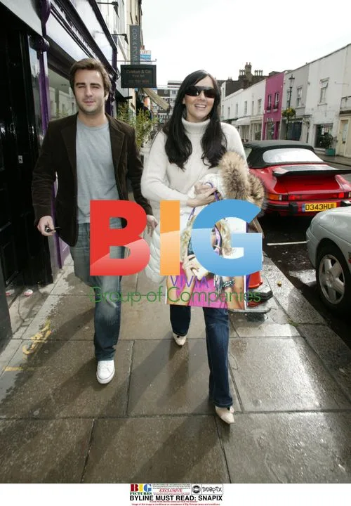 Martine McCutcheon and boyfriend shopping