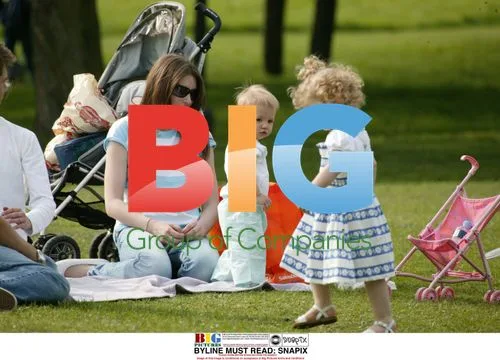 Jules Oliver and Family in Park