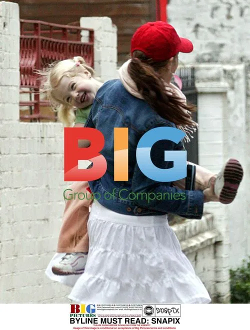Anais Gallagher out with Nanny