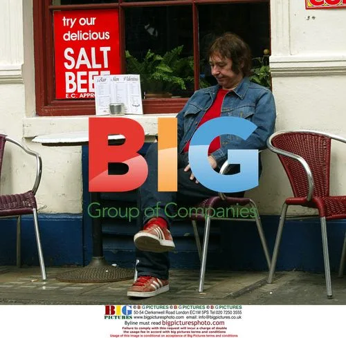 Steve Diggle Smoking in Soho