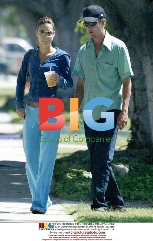 Edward Norton and Girlfriend Out for Lunch in LA