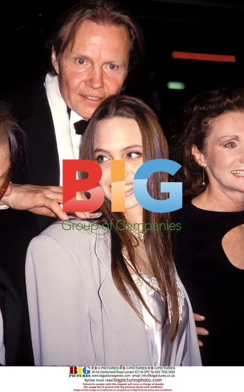 Jon Voight and Angelina Jolie, 1999