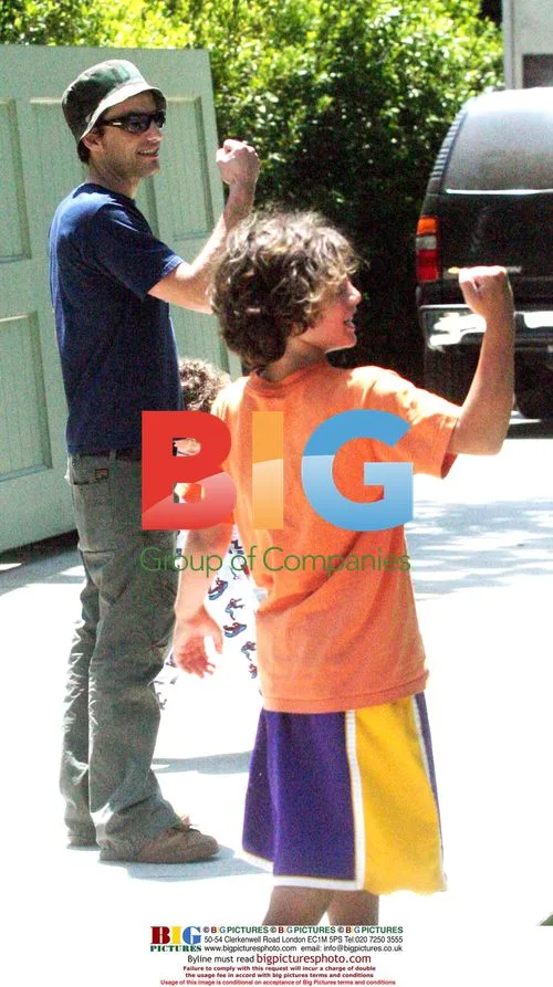 Jakob Dylan and Family at Lemonade Stand
