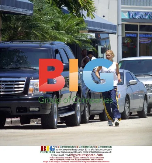 Anna Kournikova Stops for Refill in Miami
