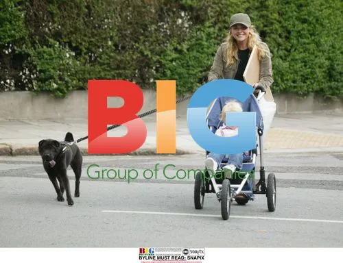 Gail Porter-Hipgrave, Honey, and Dog Missy Stroll in London