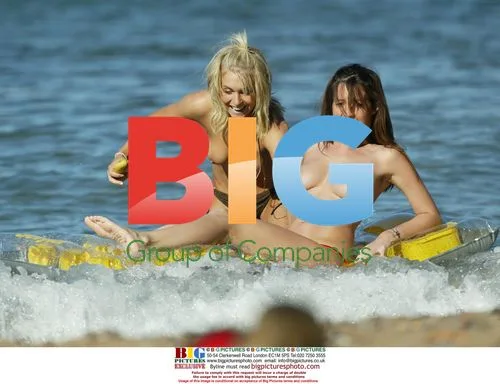 Models Relaxing in South of France