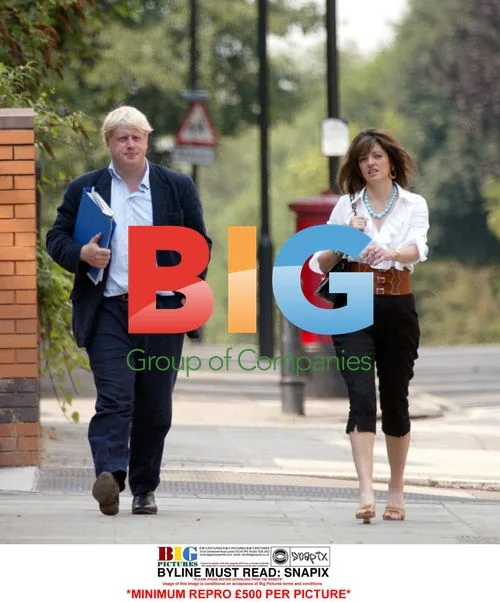 Boris Johnson and Petronella Wyatt Catch Cab