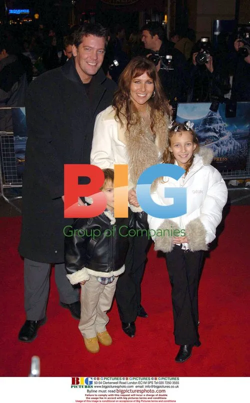 Linda Lusardi and family at 'The Polar Express' UK premiere