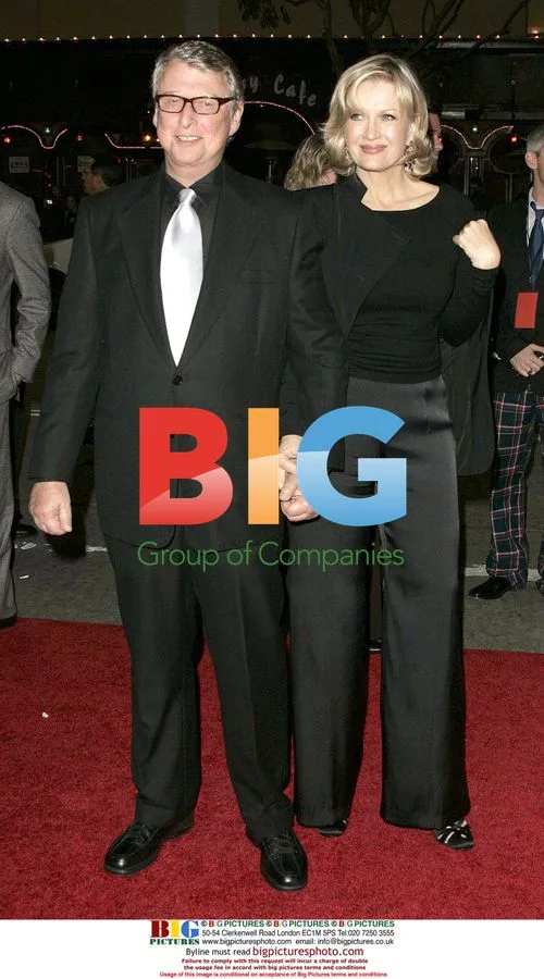 Diane Sawyer and Mike Nichols at 'Closer' Premiere