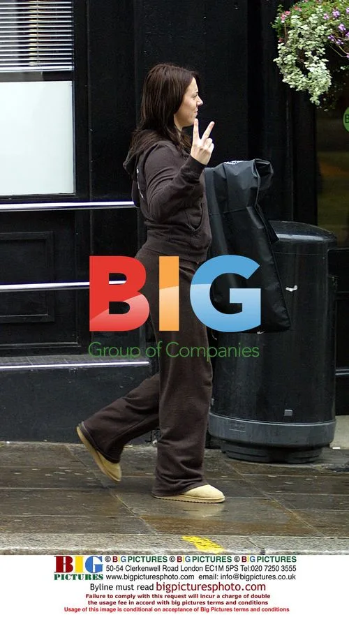 Mel C Picking Up Dry Cleaning